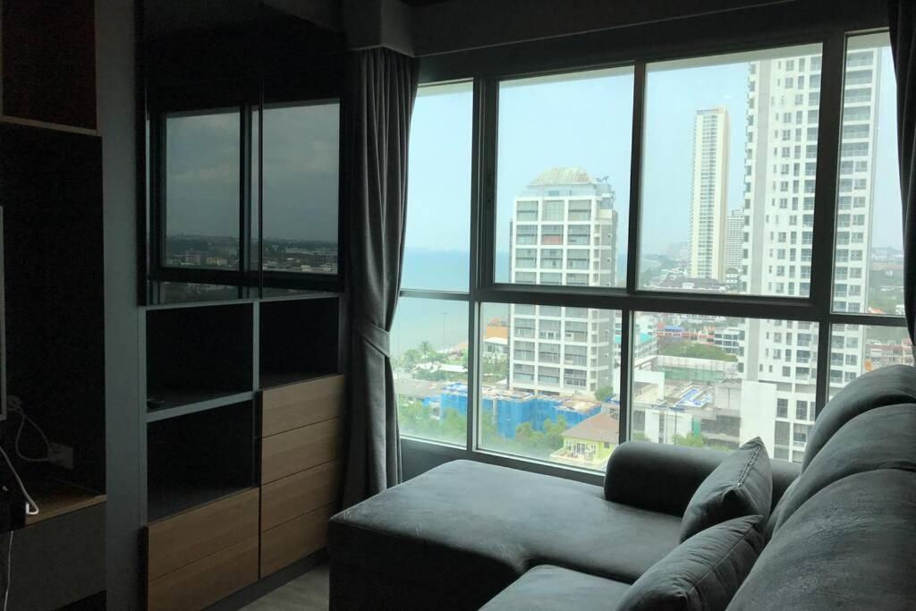 Stunning Seaview Suite 乔木提恩海滩 外观 照片