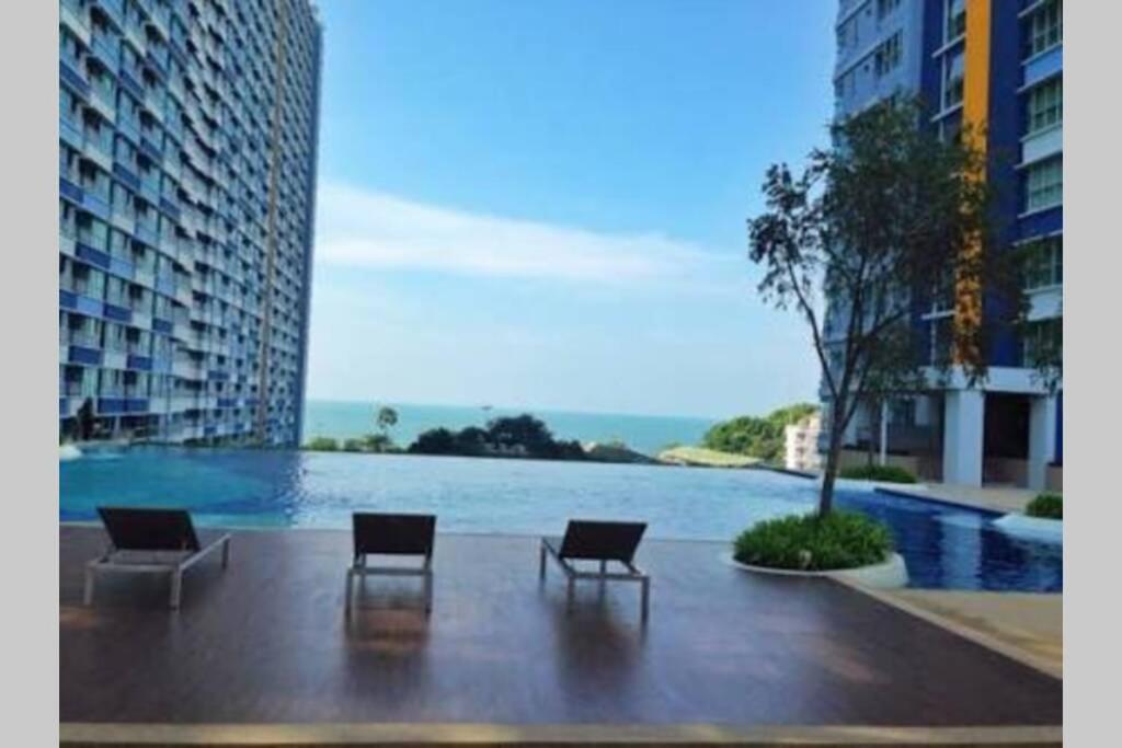 Stunning Seaview Suite 乔木提恩海滩 外观 照片